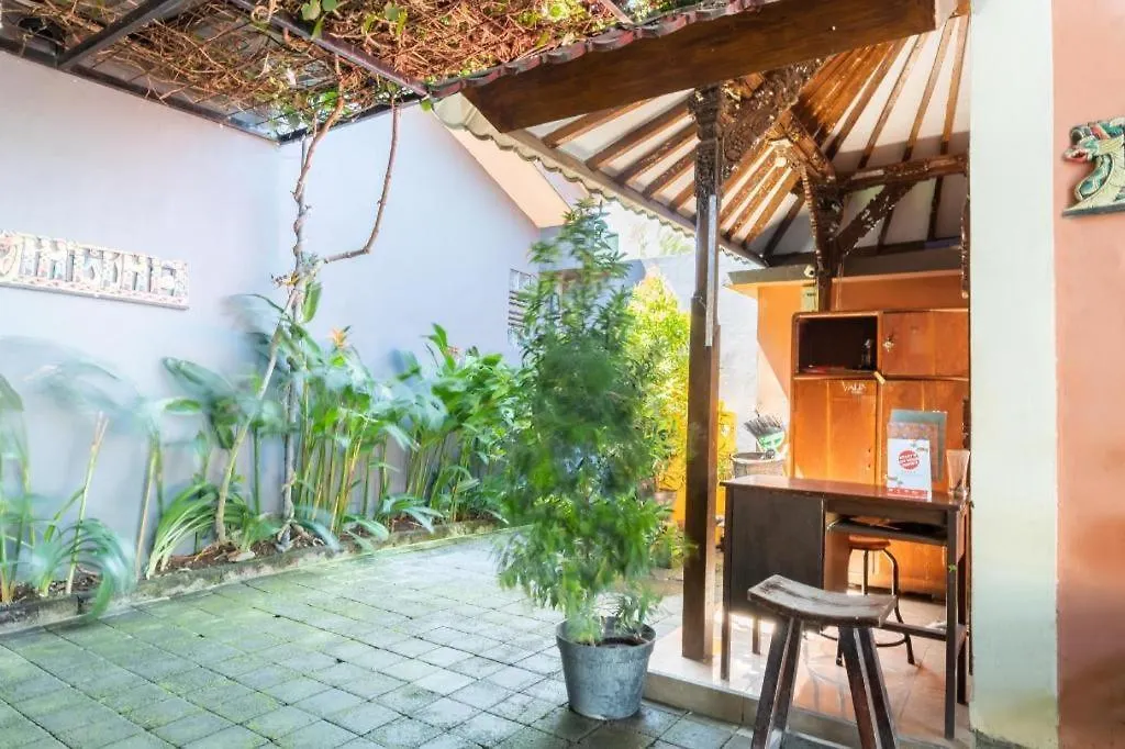 Oyo 3775 Ketut Inn Pesanggaran